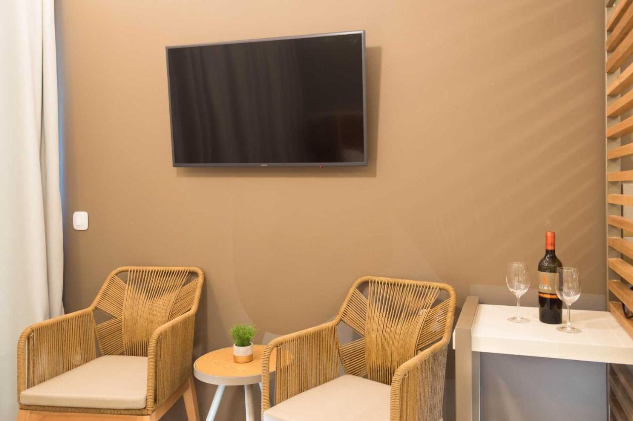 Eco Green Residences & Suites Торони Екстериор снимка